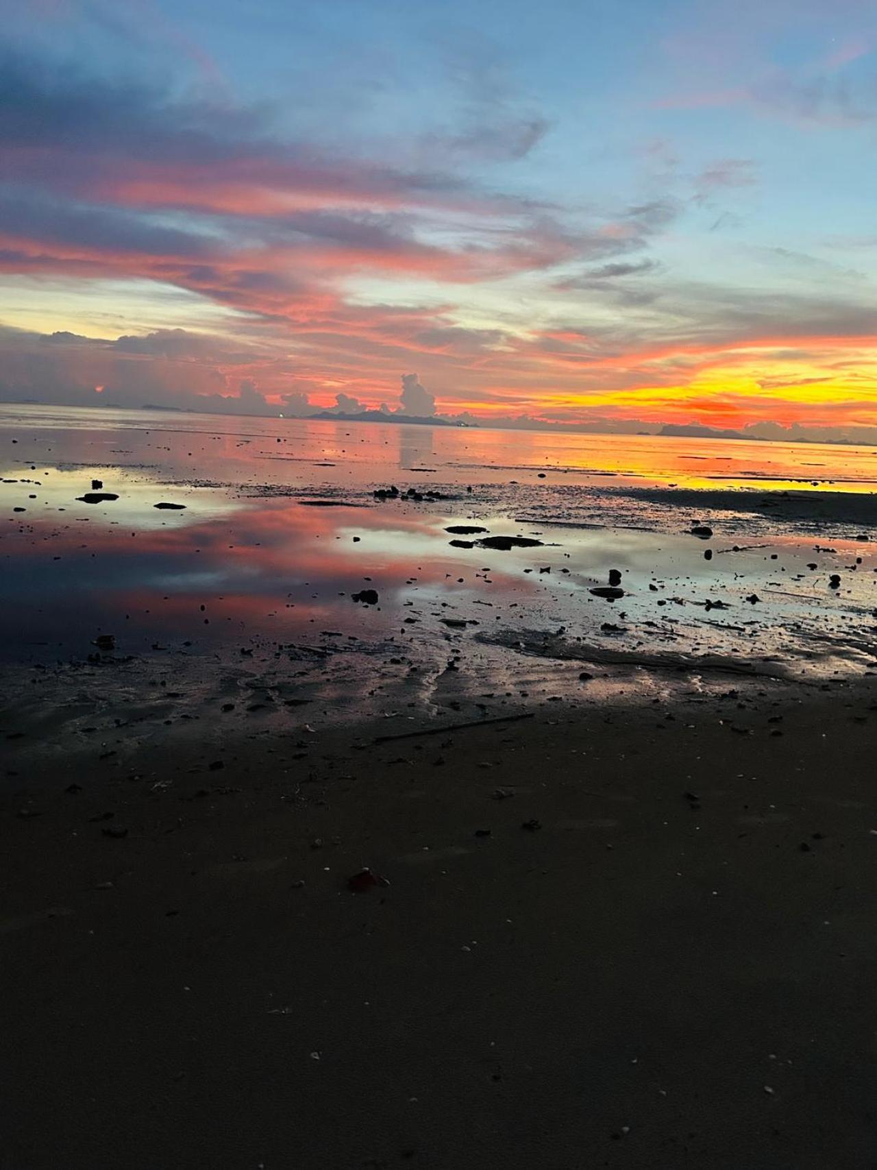 The Dreamcatcher Hostel Nathon Samuisunset Bagian luar foto